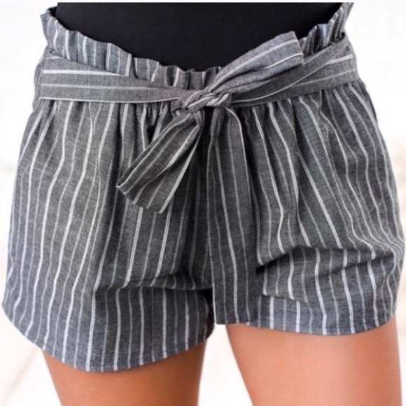 Striped “Paper Bag” Fabric Shorts🔥 - Picture 1 of 4